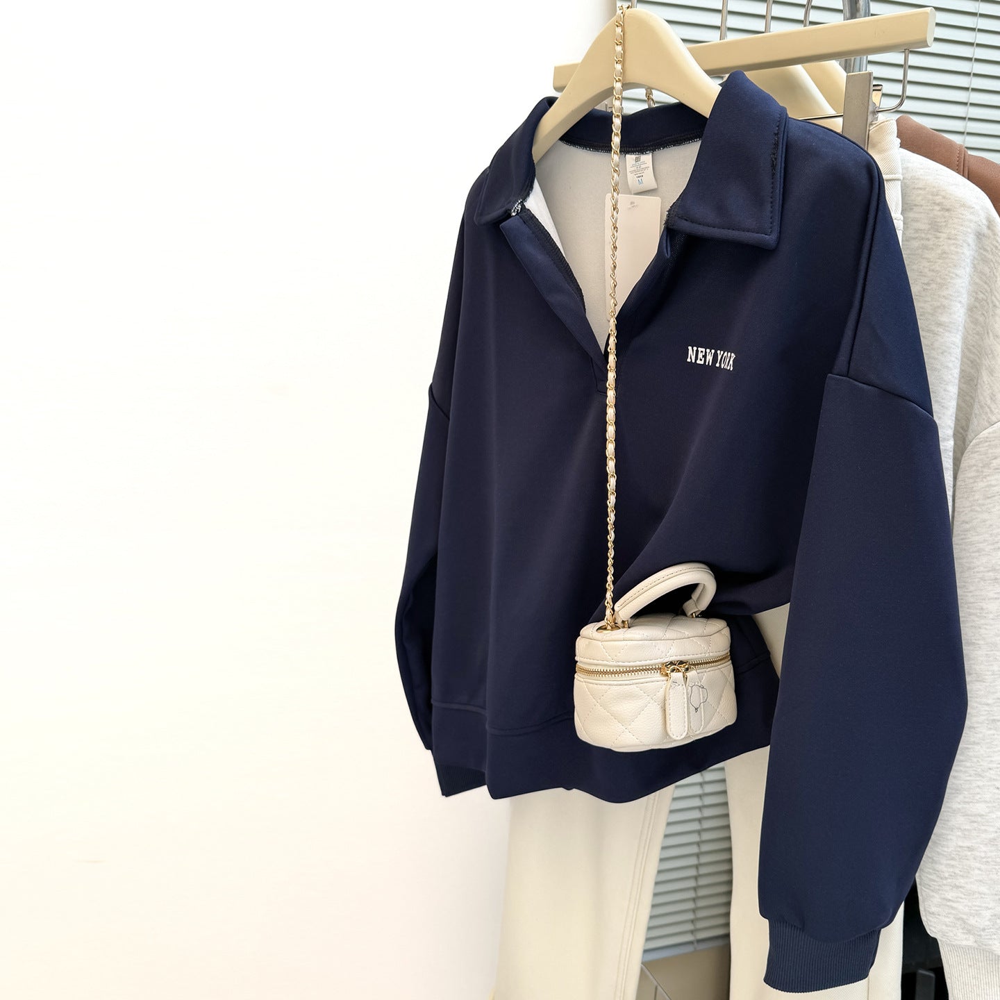 Casual Long Sleeve Polo Neck Sweatshirt for Women Loose FitV-Neck Top  Wear